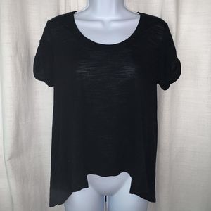 EUC- BCBGMAXAZRIA Button Sleeve Hi/Lo Tee!!